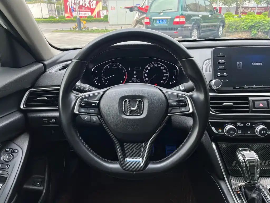 Honda Inspire 2021 — фото 20