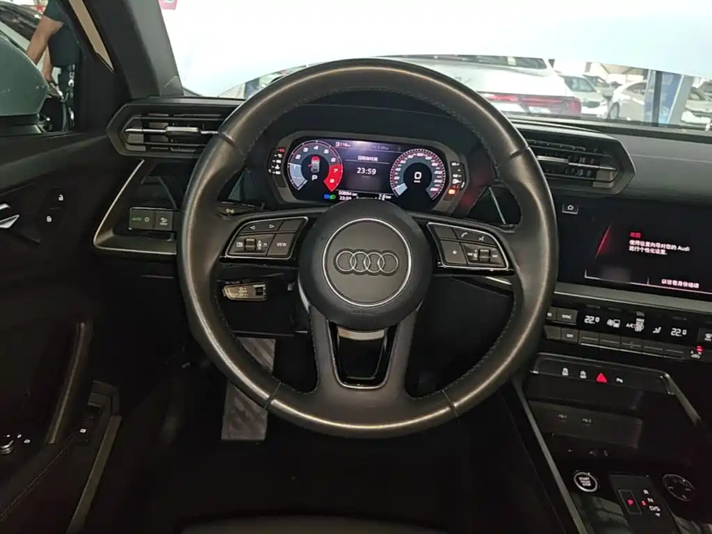 Audi A3 2021 — фото 11