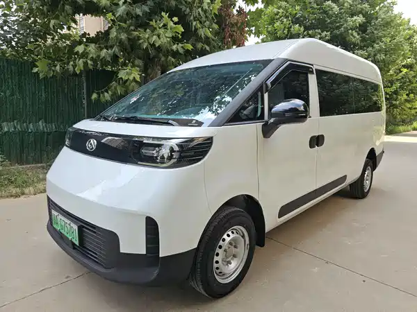 Maxus Dana V1L 2026