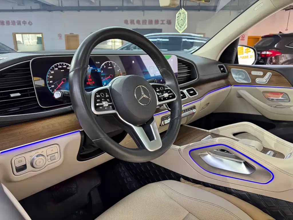 Mercedes-Benz GLE 2019 — фото 15