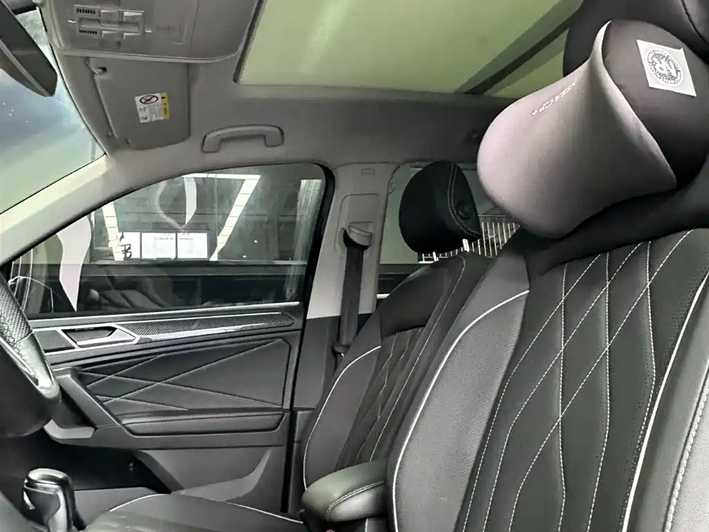 Volkswagen Tiguan L 2021 — фото 10