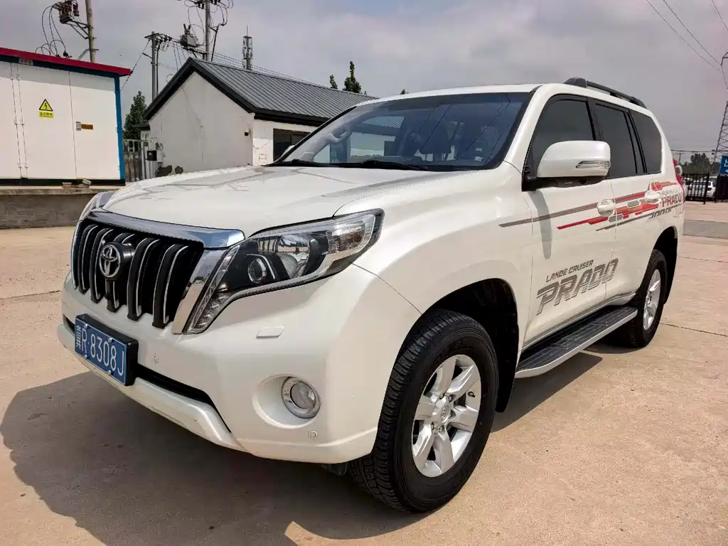 Toyota Prado 2015 — фото 1