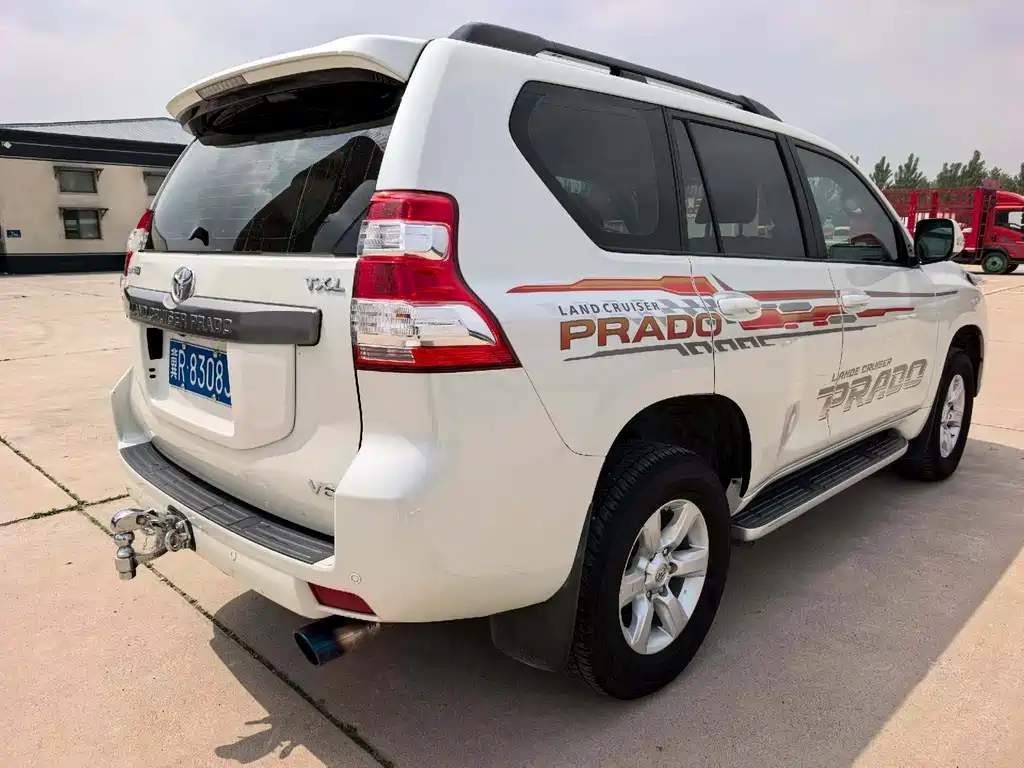 Toyota Prado 2015 — фото 4
