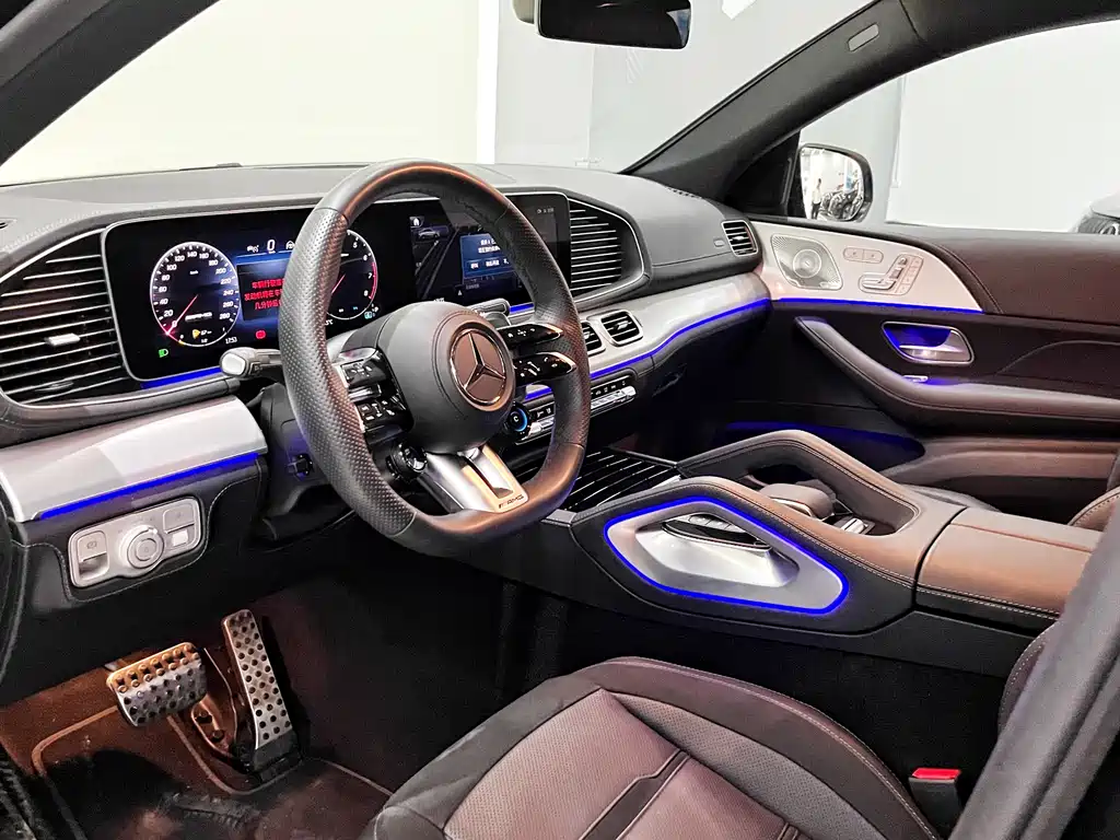 Mercedes-Benz GLE Coupe AMG 2025 — фото 8