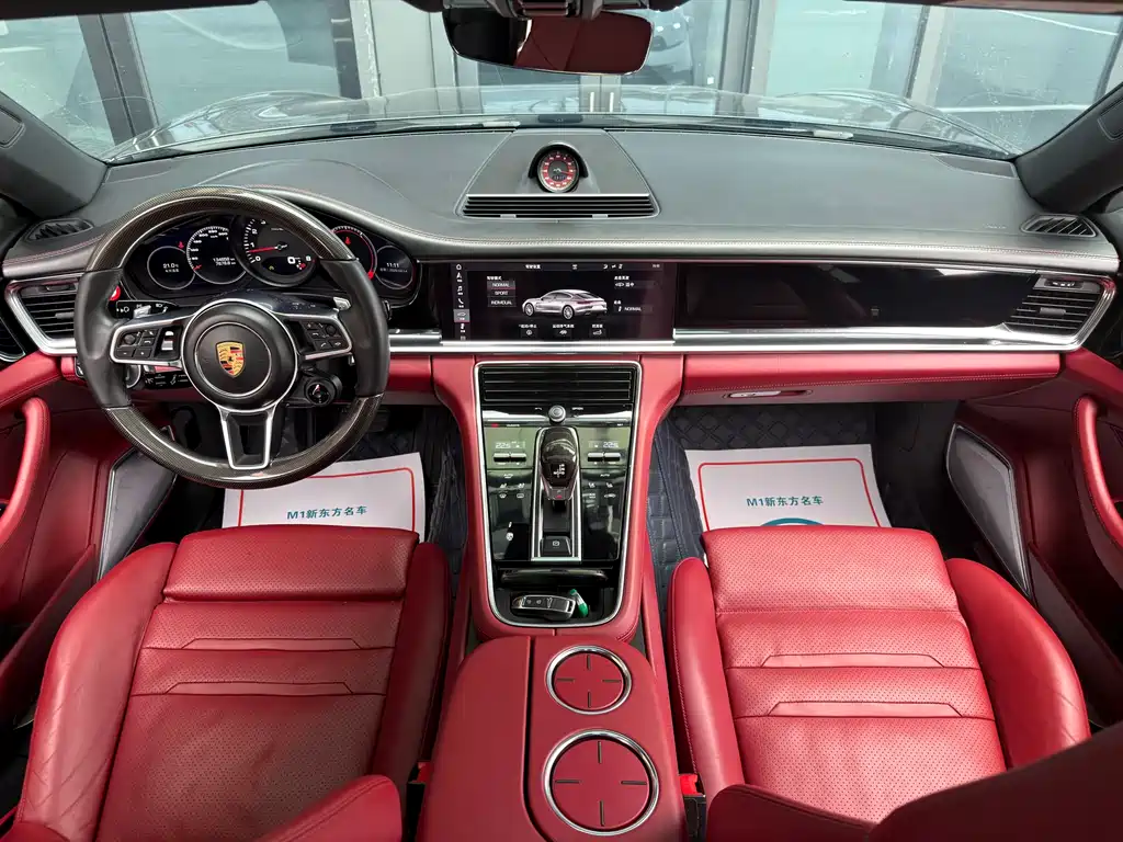 Porsche Panamera 2018 — фото 10