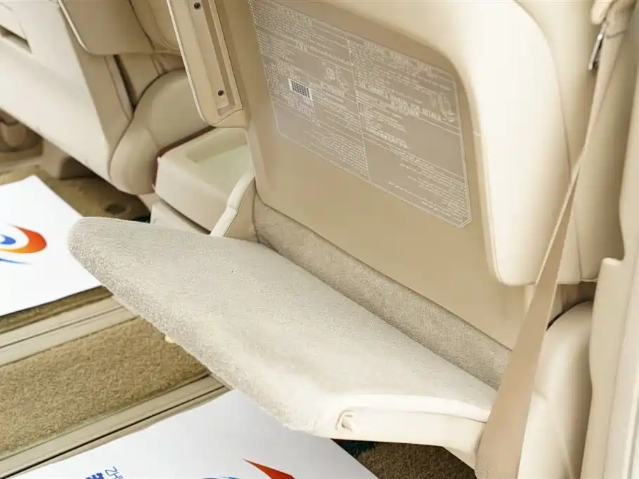 Toyota Alphard 2011 — фото 28