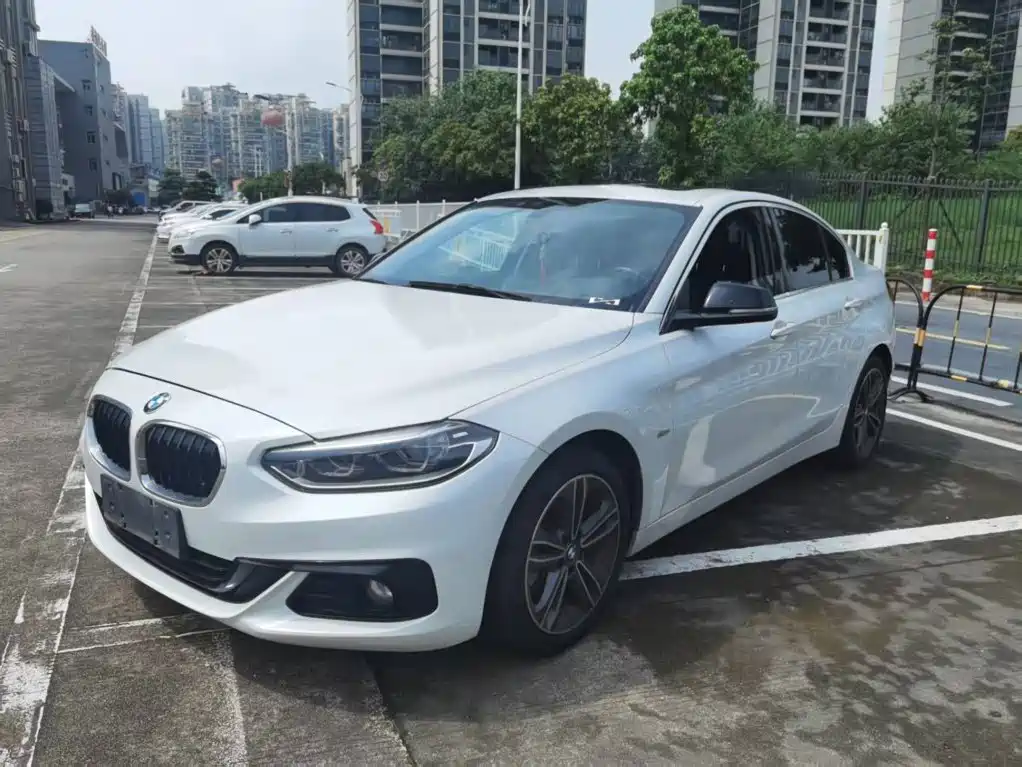 BMW 1 Series 2018 — фото 3