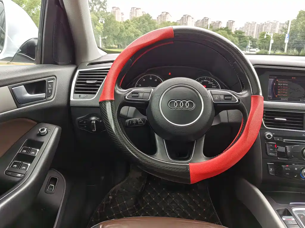 Audi Q5 2017 — фото 25