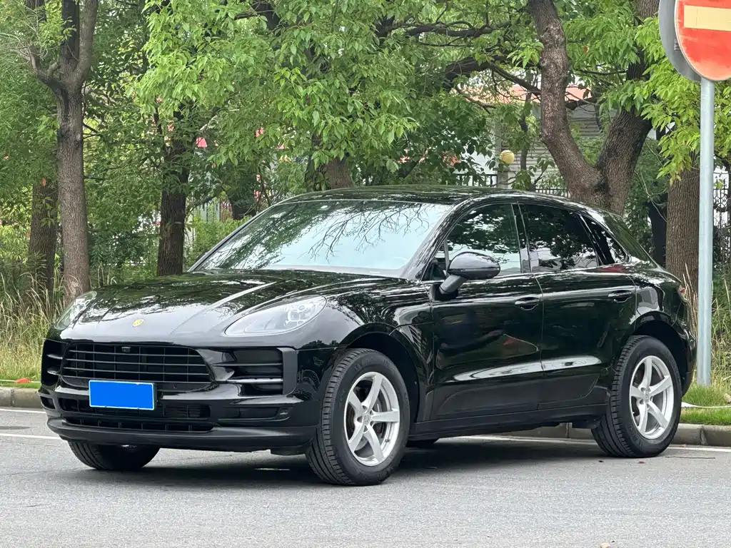 Porsche Macan 2021 — фото 1