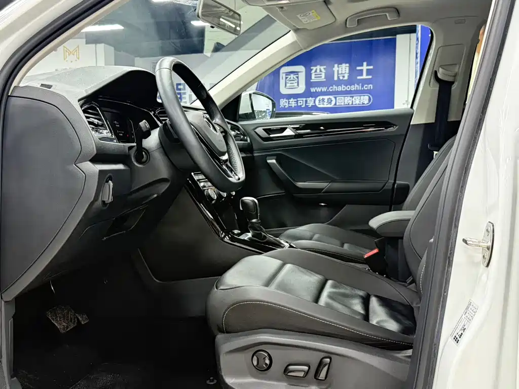 Volkswagen T-Roc 2022 — фото 16