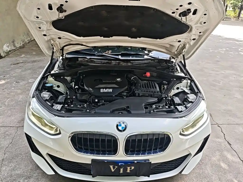 BMW 1 Series 2019 — фото 20