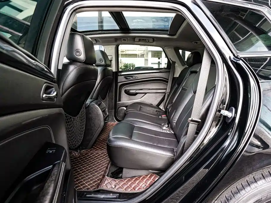 Cadillac SRX 2014 — фото 17