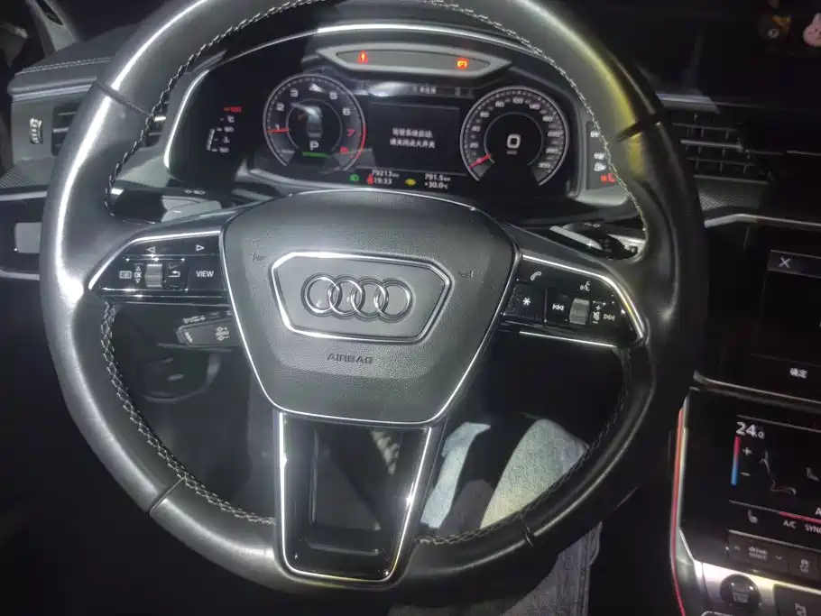 Audi A6L 2022 — фото 15