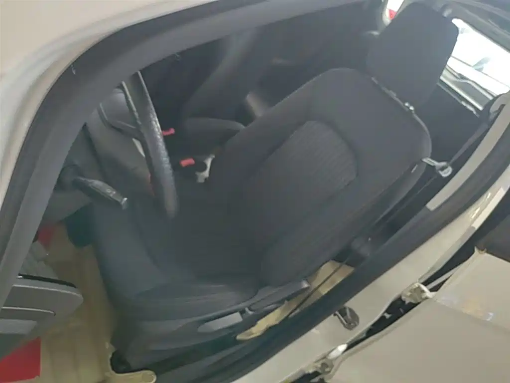 Ford Ecosport 2014 — фото 15