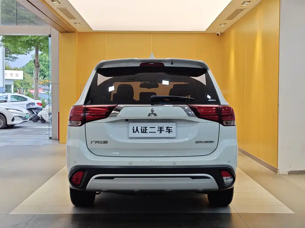 Mitsubishi Outlander 2019 — фото 30