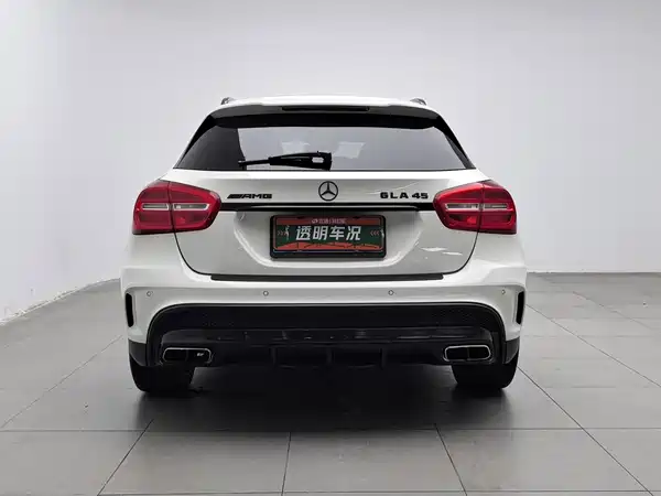 Mercedes-Benz GLA AMG 2016
