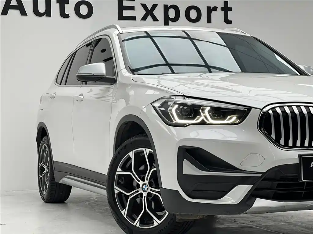 BMW X1 2022 — фото 4