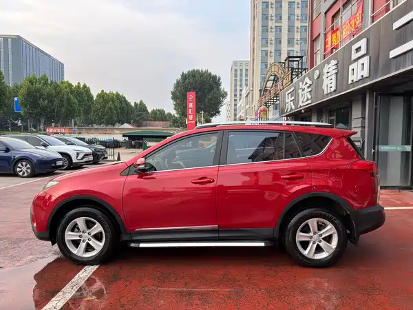 Toyota RAV4 2013