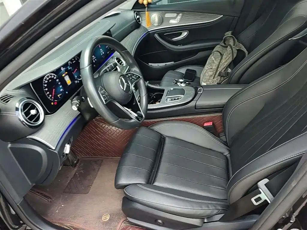 Mercedes-Benz E-Class 2022 — фото 15