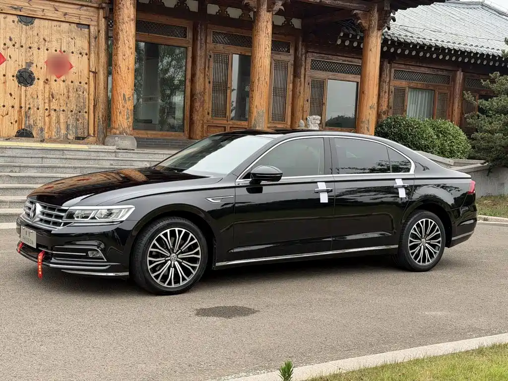 Volkswagen Phideon 2018 — фото 2
