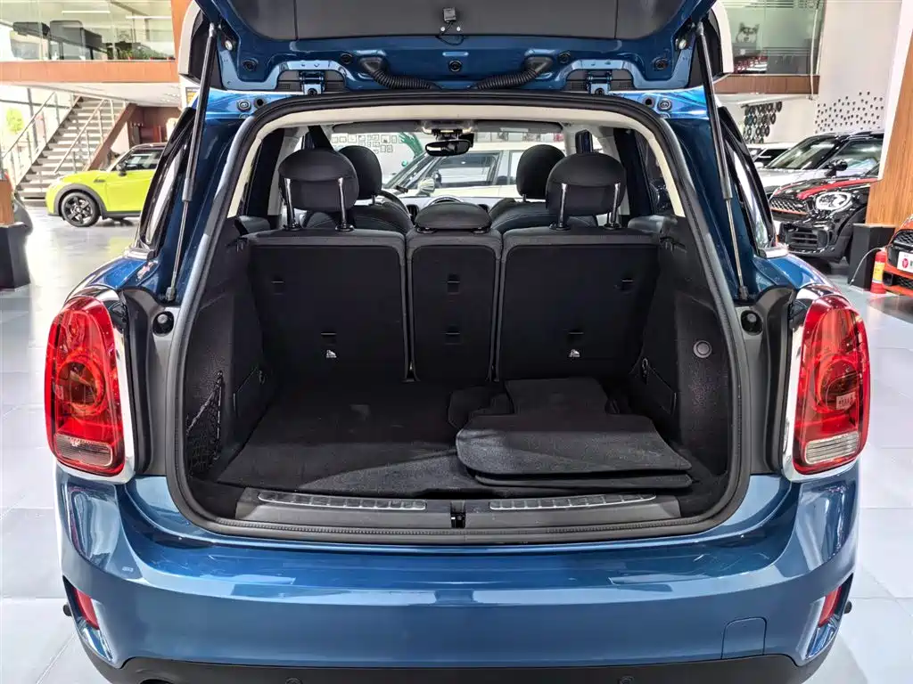 MINI Countryman 2017 — фото 18
