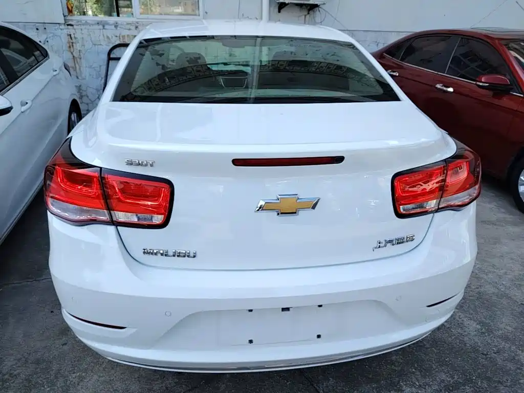 Chevrolet Malibu 2018 — фото 6