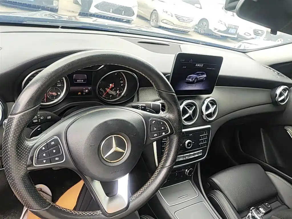 Mercedes-Benz GLA 2018 — фото 10