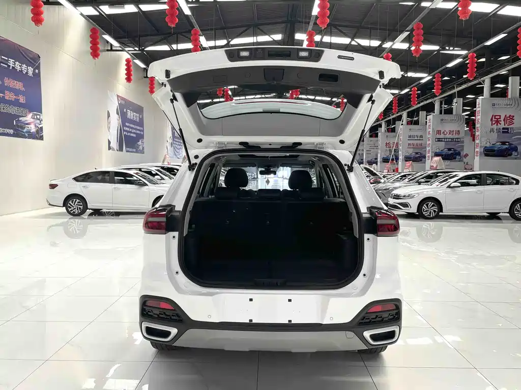 Chery Tiggo 8 2024 — фото 14