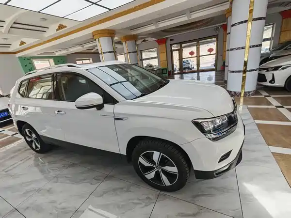 Volkswagen Tharu 2021