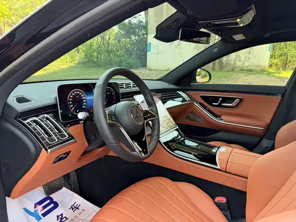 Mercedes-Benz S-Class 2024