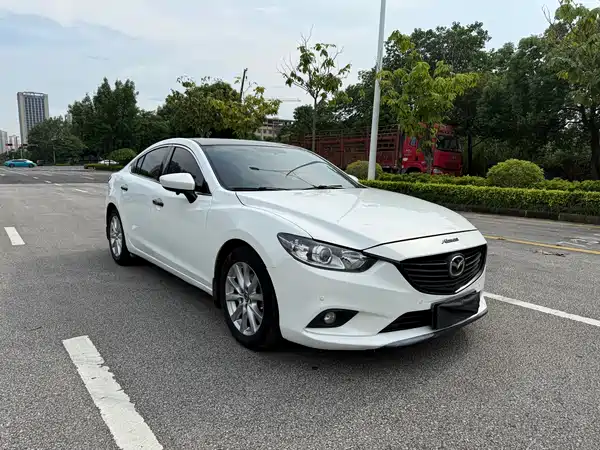 Mazda Atenza 2015