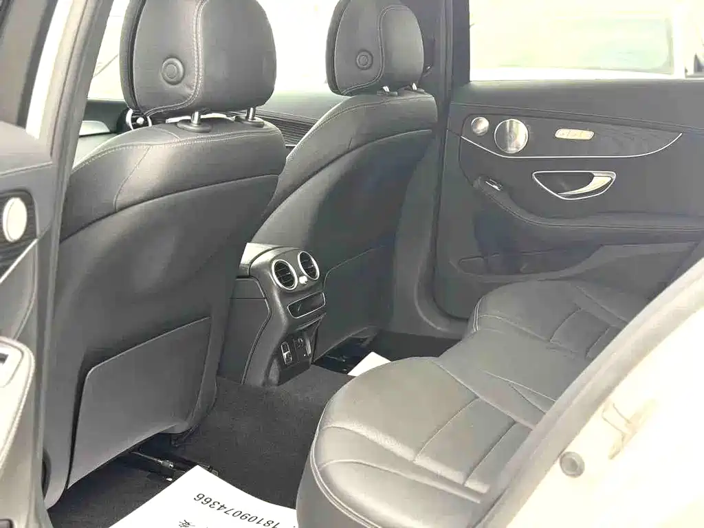 Mercedes-Benz C-Class 2021