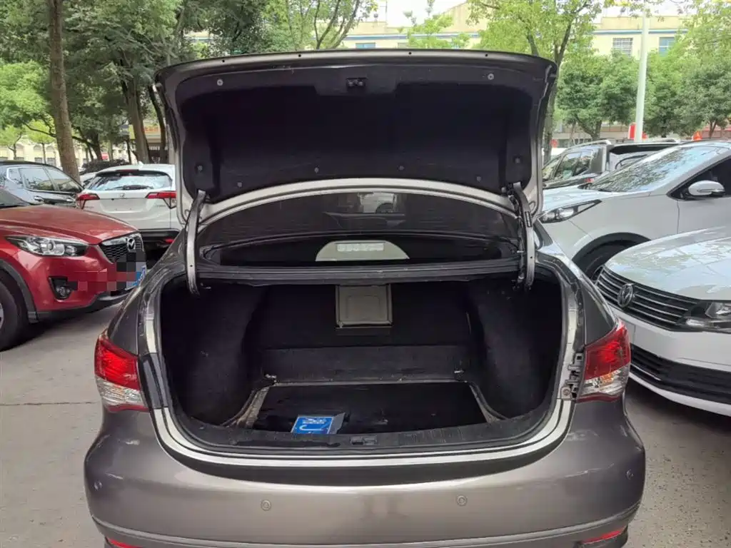Nissan Sylphy 2015 — фото 18