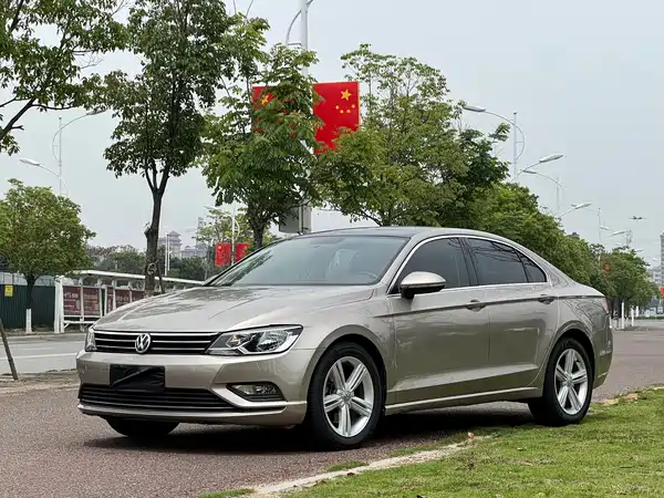 Volkswagen Lamando 2015