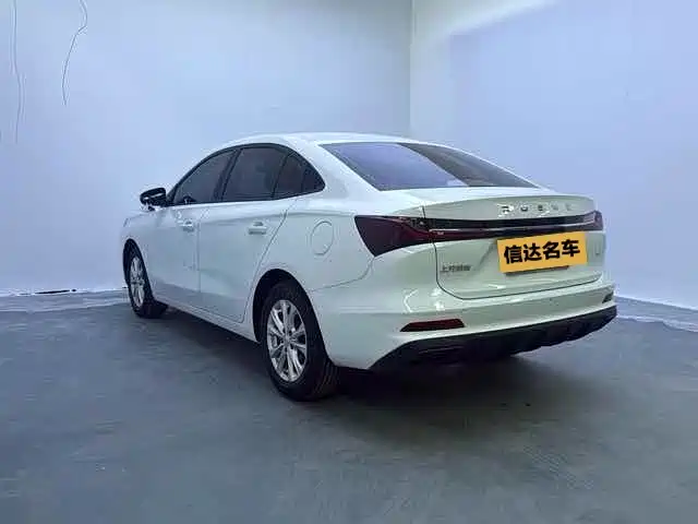 Roewe i5 2025