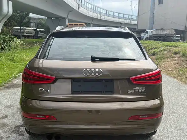 Audi Q3 2015