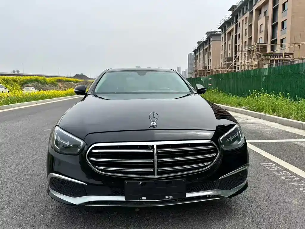Mercedes-Benz E-Class 2022 — фото 2