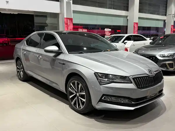 Skoda Superb 2023