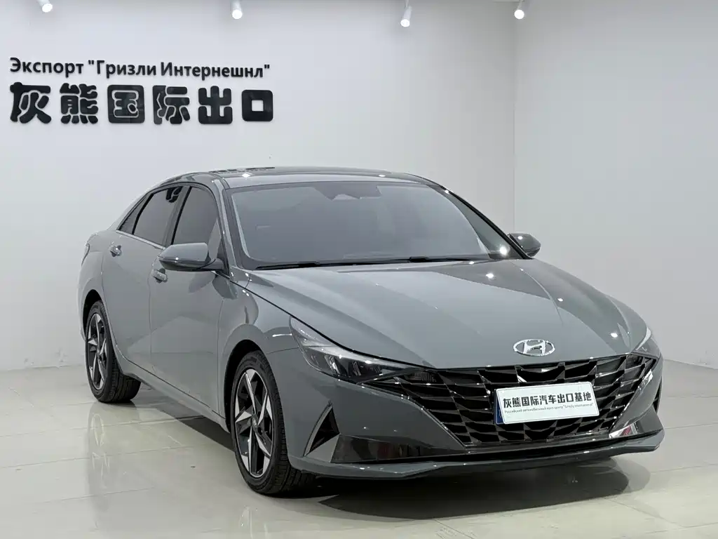 Hyundai Elantra 2023