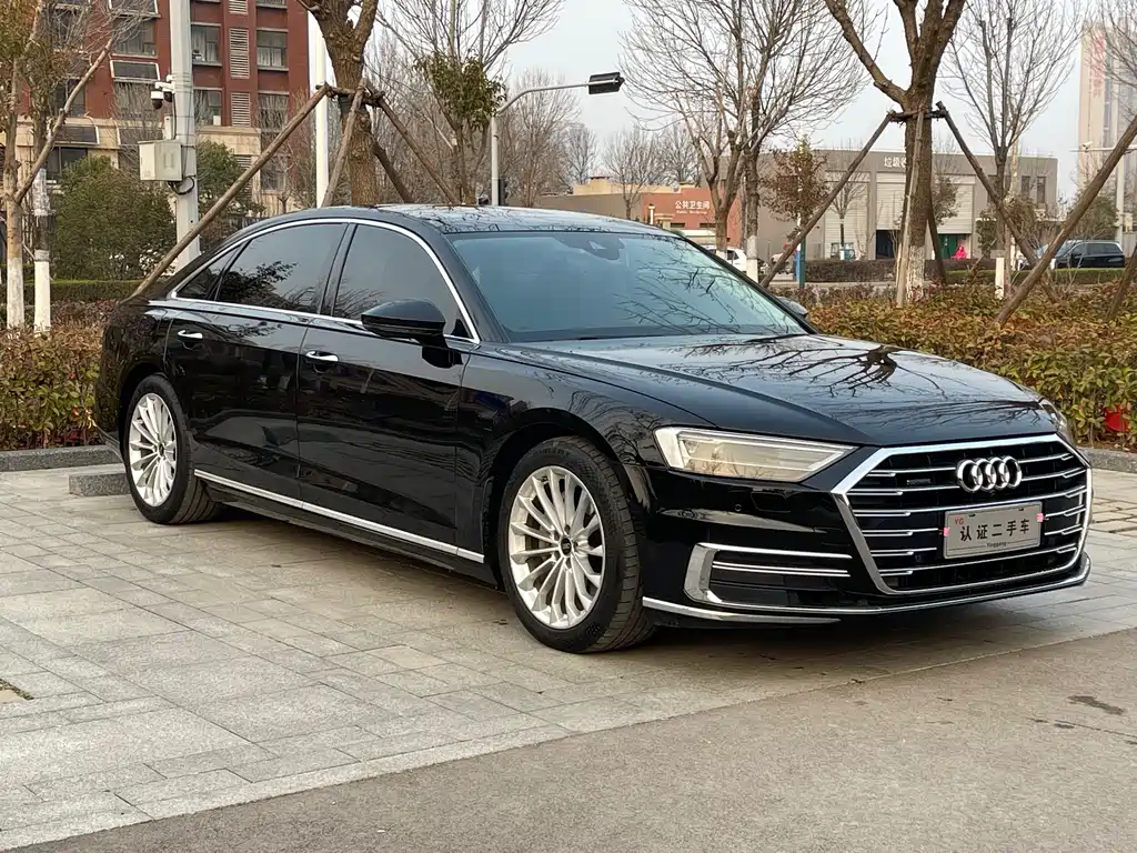 Audi A8 2021 — фото 3