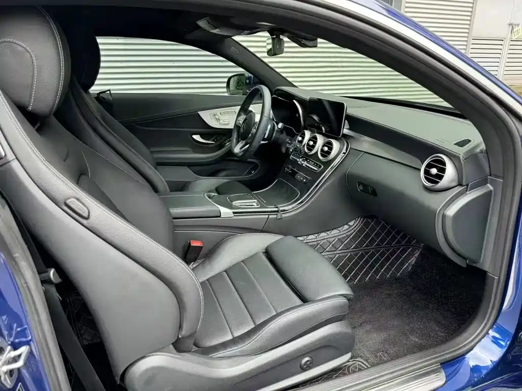 Mercedes-Benz C-Class 2020