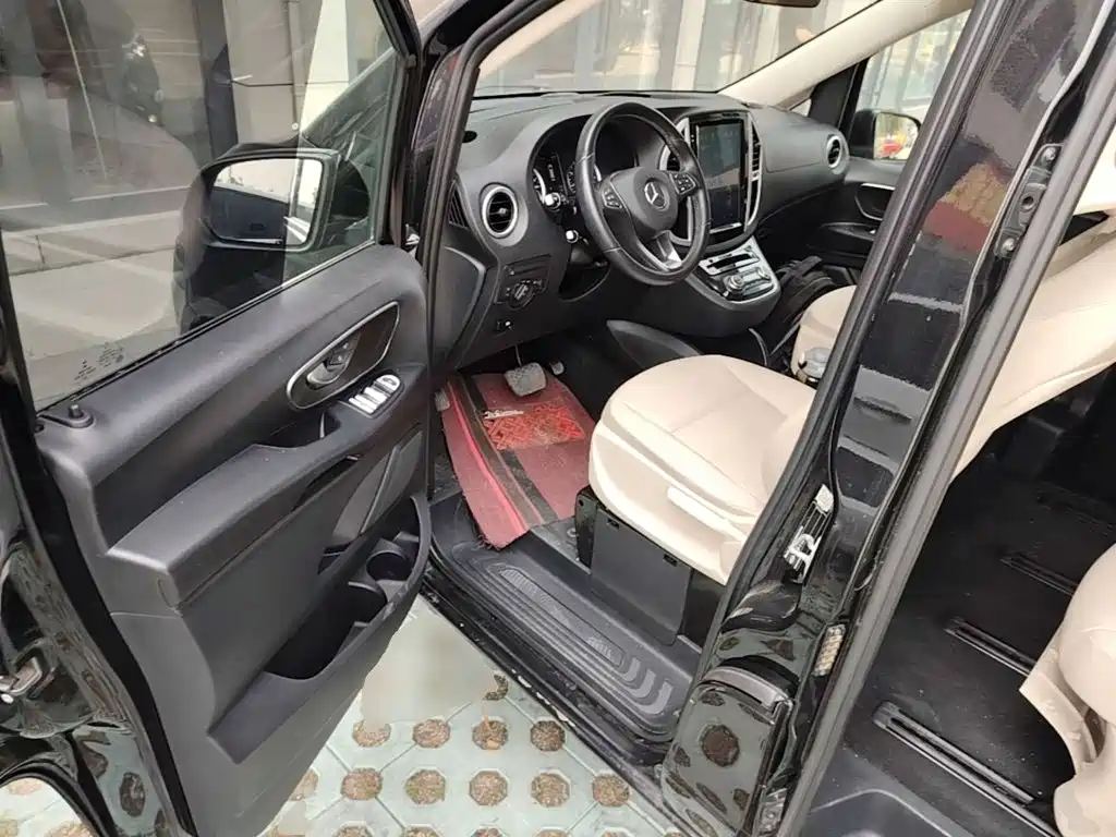 Mercedes-Benz Vito 2021 — фото 12