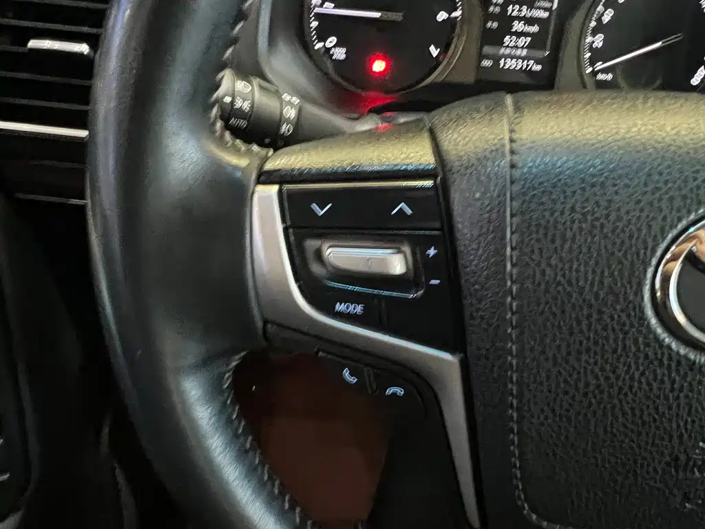 Toyota Prado 2018 — фото 16