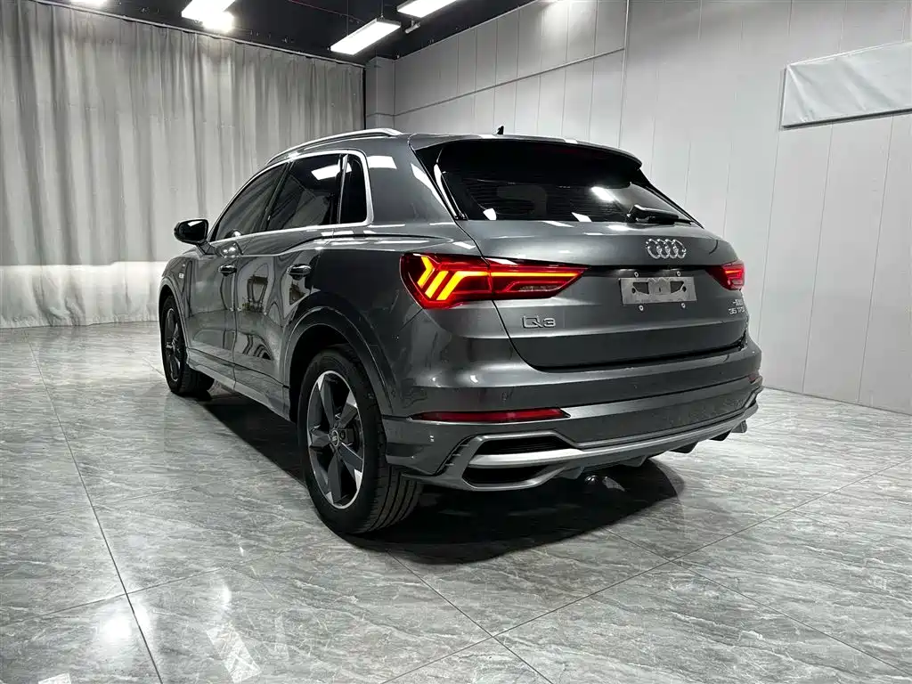 Audi Q3 2023 — фото 4