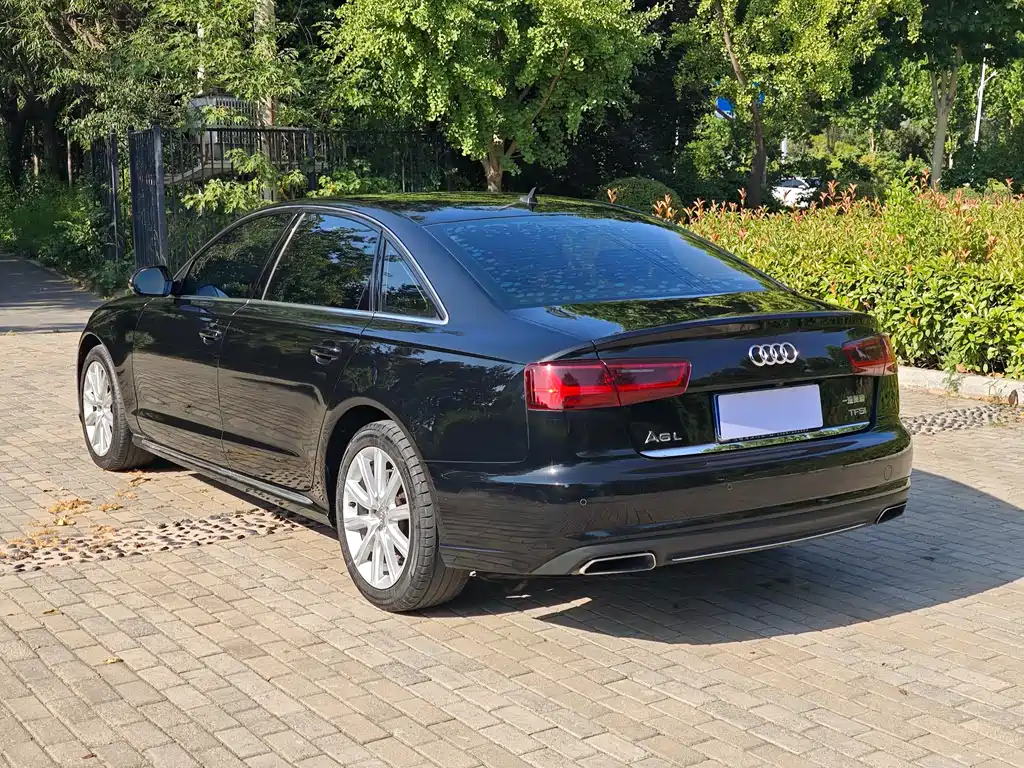 Audi A6L 2018 — фото 10
