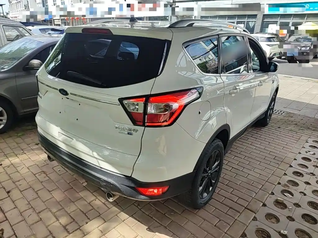 Ford Kuga 2020 — фото 7