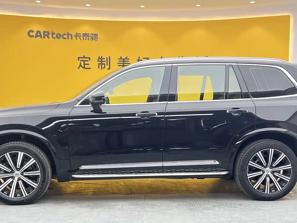 Volvo XC90 2023 — фото 31