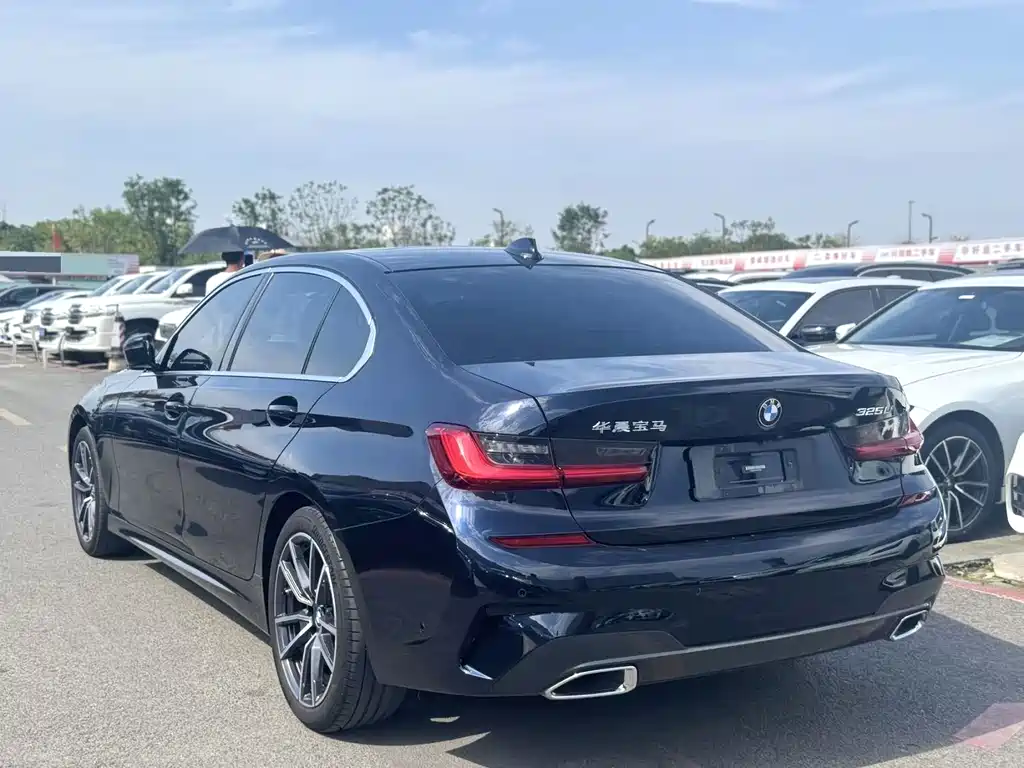 BMW 3 Series 2021