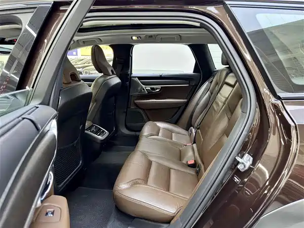 Volvo V90 2019