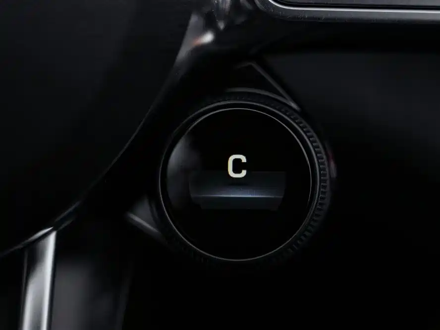 Mercedes-Benz AMG GT 2021 — фото 16